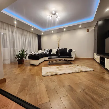 Cristina Luxury Lägenhet *